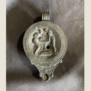 Click here to go to the Ancient Roman oil lamp page