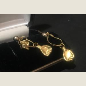 Click here to go to the Ancient Roman Gold Earrings page