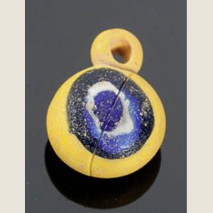 Click here to go to the Ancient Egyptian Eye Shaped Pendant page